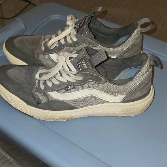 Vans Ultrarange Gray and White Sneakers - Picture 4 of 6
